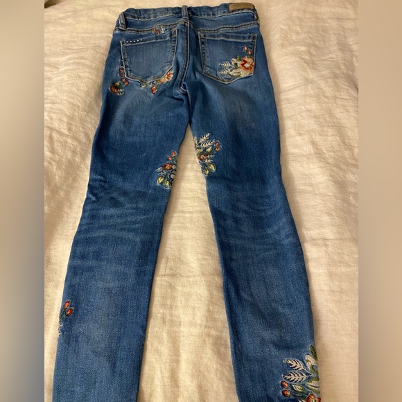 Blank NYC Skinny Classique Jeans. Girl’s Size 10. Embroidered flowers. Flared - Picture 7 of 7